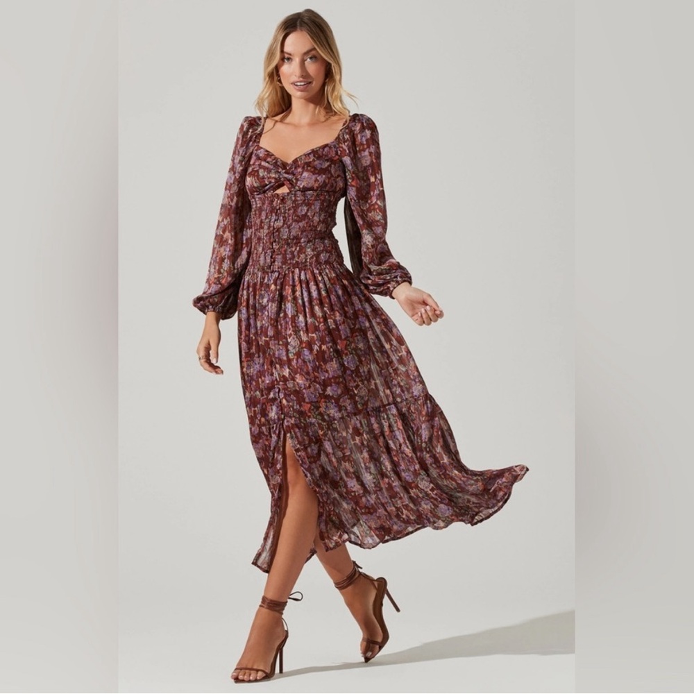 ASTR The Label NWOT Arlette Sweetheart Neckline Floral Front Slit Maxi Dress